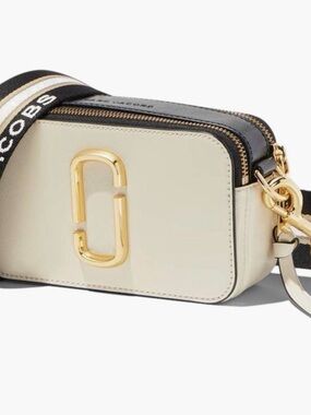 Marc Jacobs Cream and Black Snapshot Crossbody - Dust bag included!